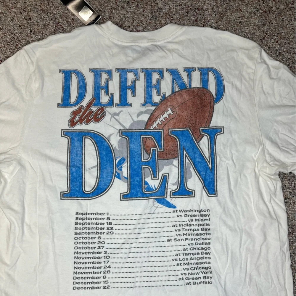 Abercrombie & Fitch Detroit Lions NFL White and Blue Game Tee Size XL NWT - Picture 5 of 6
